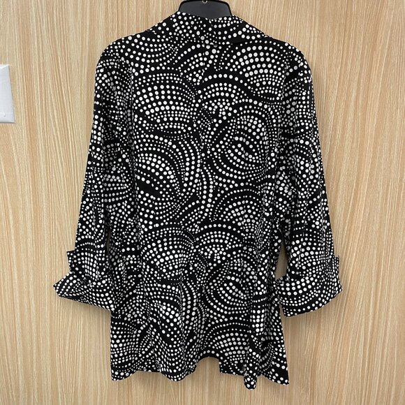 CJ Banks Black Print Top Size 1x - Picture 6 of 6